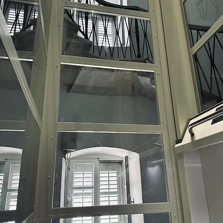 Luxury Skyfall Gasthuis