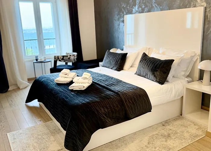 Luxury Skyfall Gasthof Split