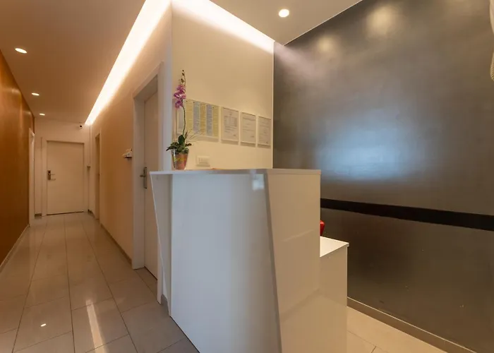 Luxury Skyfall Guest house