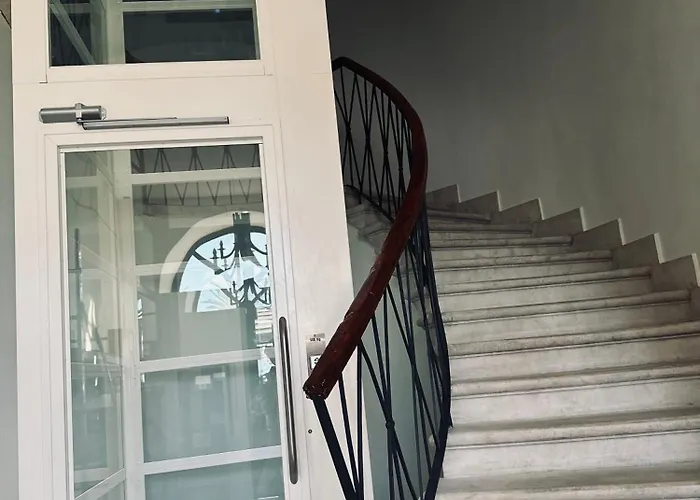 Guest house Luxury Skyfall 4*